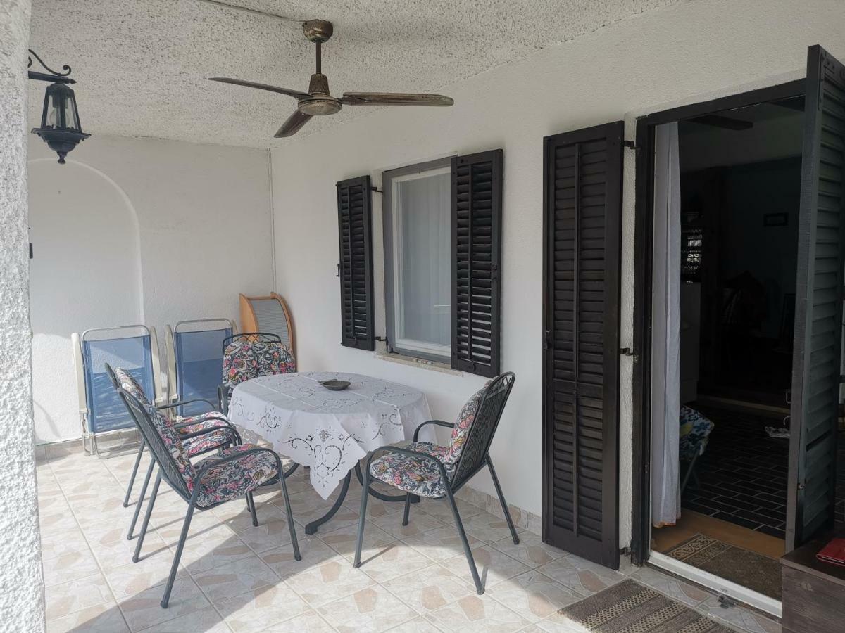 Apartma Soncek Premantura Ngoại thất bức ảnh